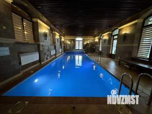 Дом 1500м&sup2;, 2-этажный, посуточно, 
