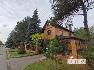 Дом 245м², 2-этажный, на длительный срок, 