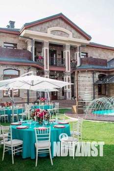 Дом 937м², 3-этажный, посуточно, 