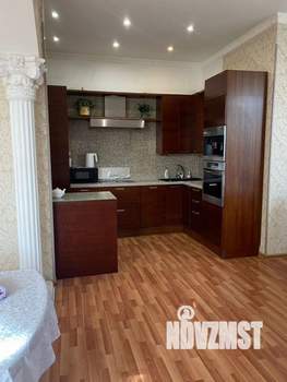 Дом 320м², 2-этажный, на длительный срок, 