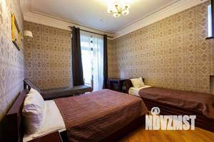 Дом 920м&sup2;, 3-этажный, посуточно, 