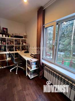 Дом 240м&sup2;, 2-этажный, участок 200 сот.  