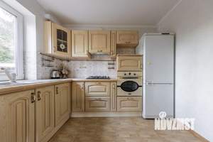 Дом 150м&sup2;, 2-этажный, участок 9 сот.  