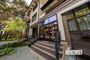Таунхаус 350м&sup2;, 3-этажный, участок 2 сот.  