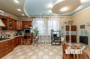 Дом 490м², 4-этажный, участок 10 сот.  