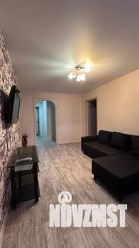 2-к квартира, посуточно, 47м2, 3/5 этаж
