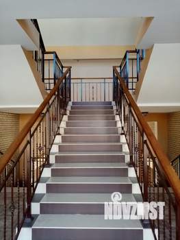 Студия квартира, вторичка, 70м2, 1/3 этаж